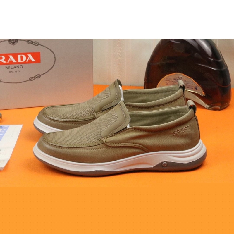 Pra*a casual shoes